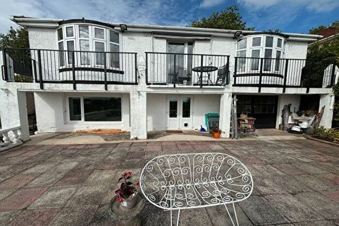 1 Bedroom Flat To Rent In Audley Avenue, Torquay, TQ2