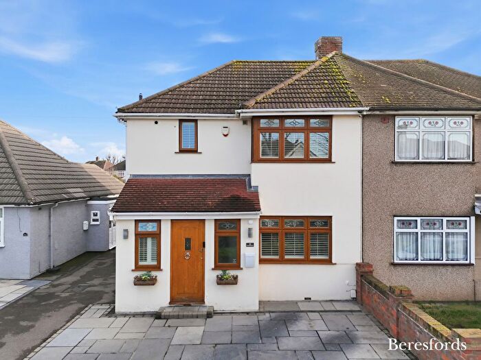 3 Bedroom Semi Detached House For Sale In Coronation Drive, Hornchurch, RM12