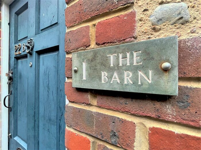 2 Bedroom Maisonette To Rent In St. James's Street, Brighton, BN2