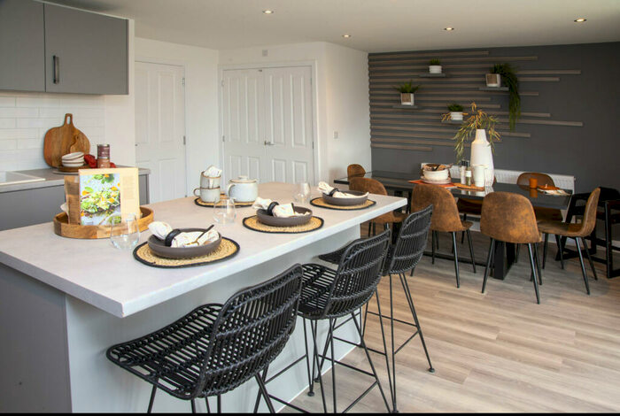 4 Bedroom Detached House For Sale In Shandon Leys Off Bromham Road Bedford Bedfordshire, MK40