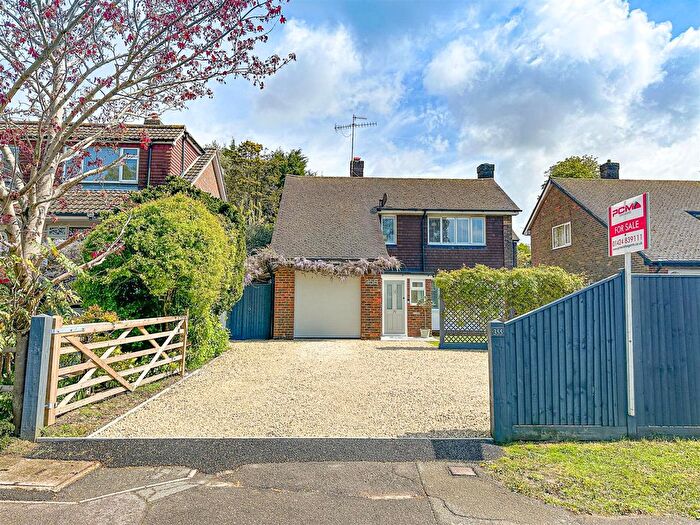 3 Bedroom Detached House For Sale In Sedlescombe Road North, St Leonards-On-Sea, TN37
