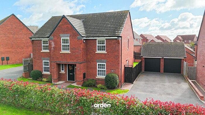 4 Bedroom Detached House For Sale In Saxifrage Close, Bromsgrove, B61