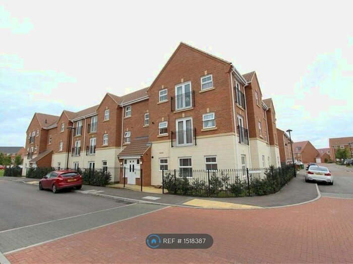 2 Bedroom Flat To Rent In Drakes Avenue, Leighton Buzzard, LU7