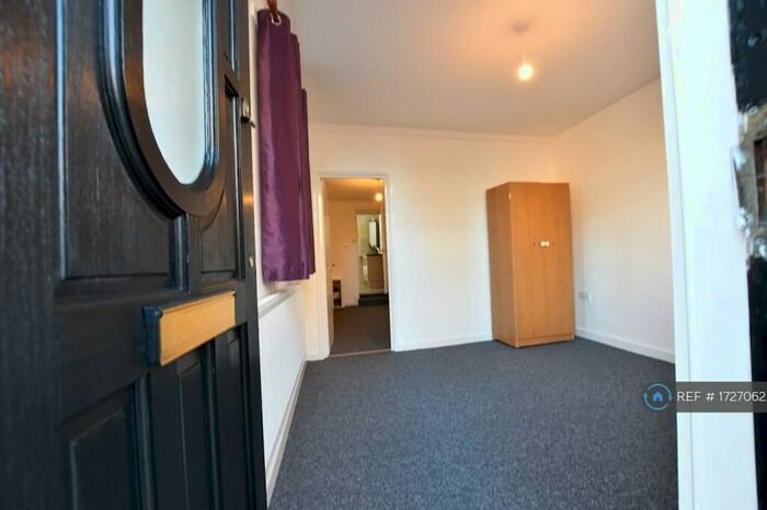 1 Bedroom Maisonette To Rent In Tennyson Road, Luton, LU1