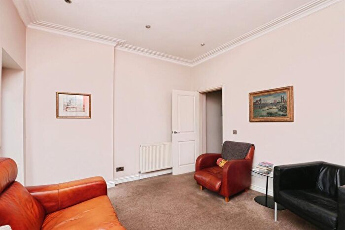 3 Bedroom End Of Terrace House For Sale In Thorpe Road, Norwich, NR1