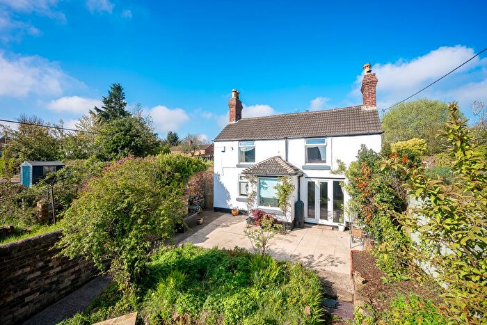 4 Bedroom Cottage For Sale In Top Road, Wrexham, LL11