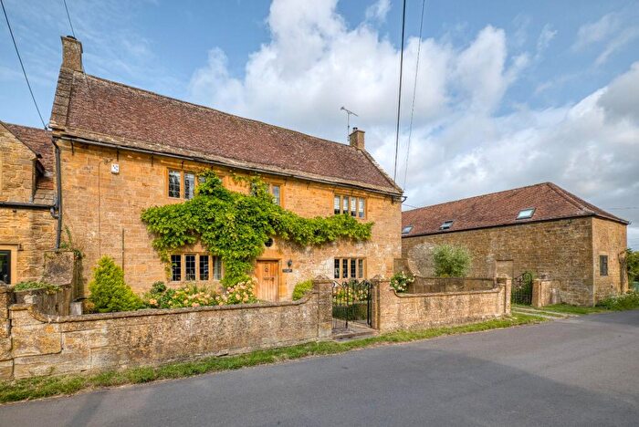 5 Bedroom Semi-Detached House For Sale In Vicarage Street, Tintinhull, Yeovil, Somerset, BA22
