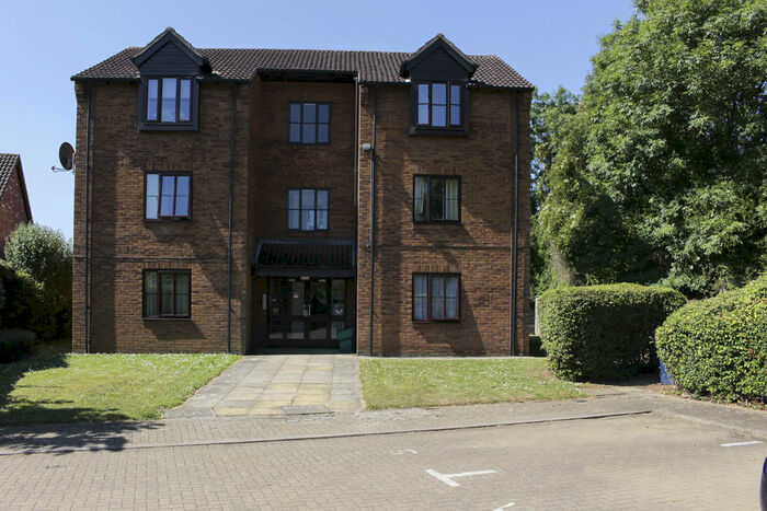 1 Bedroom Flat To Rent In Wistow Court, Eaton Ford, PE19