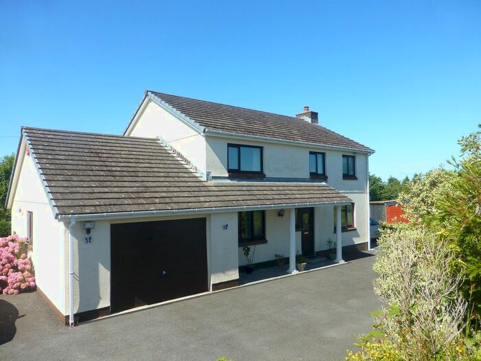 4 Bedroom Detached House For Sale In Heol Ddu, Ammanford, Carmarthenshire., SA18