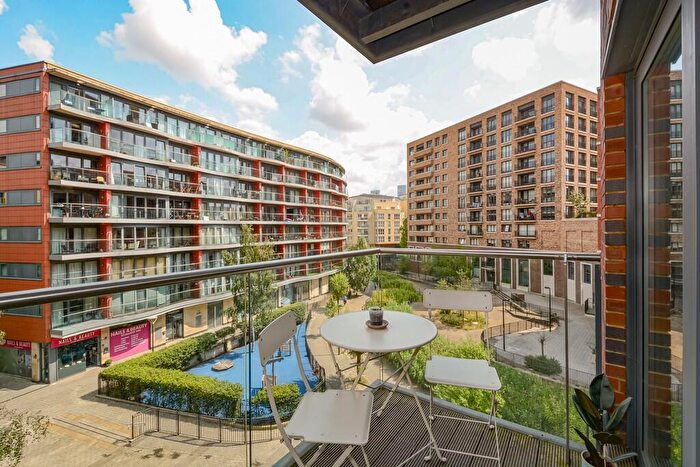 1 Bedroom Apartment For Sale In Maple Quays, Canada Water, SE16