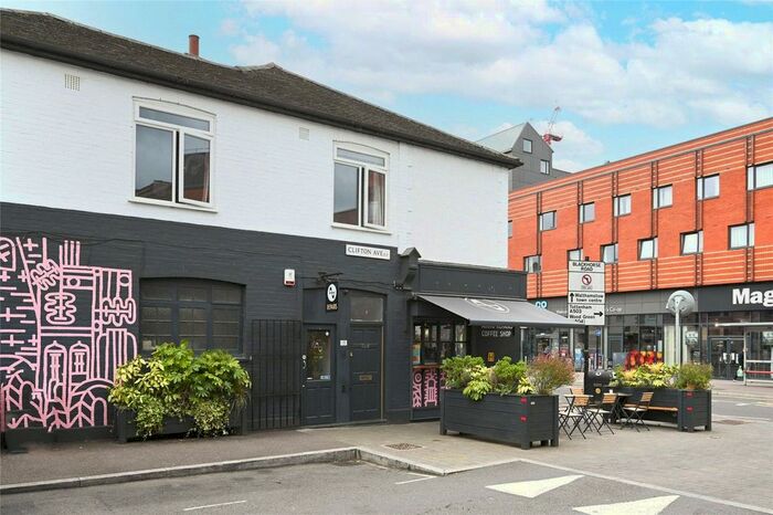 2 Bedroom Flat To Rent In Blackhorse Lane, Walthamstow, London, E17