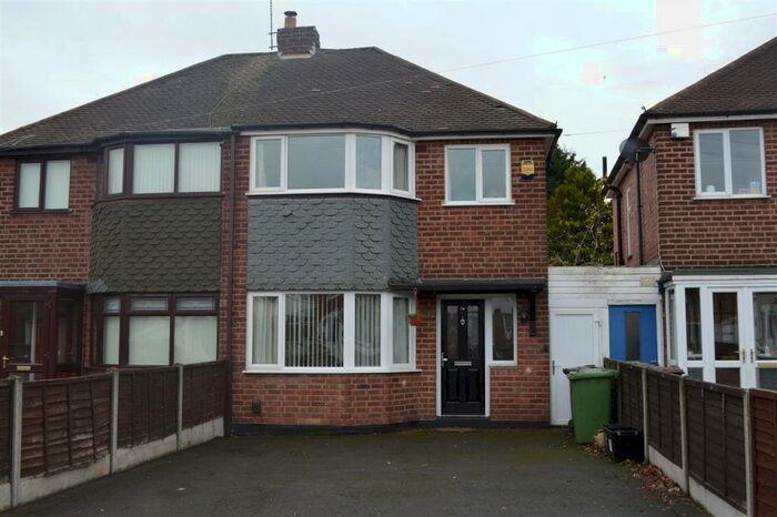 3 Bedroom Semi-Detached House To Rent In Jillcot Road, Solihull, Solihull, B92