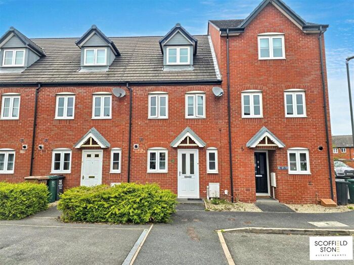3 Bedroom Semi Detached House For Sale In Dee Close, Hilton, Derby, DE65