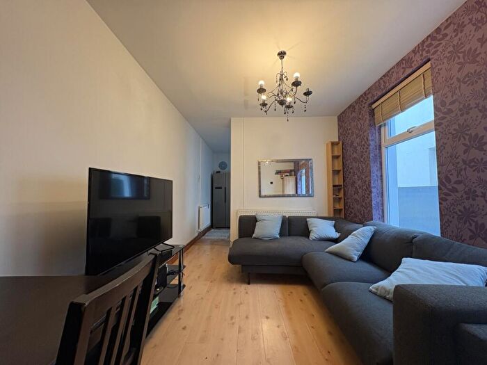 5 Bedroom Terraced House To Rent In Africa Gardens, Heath, CF14