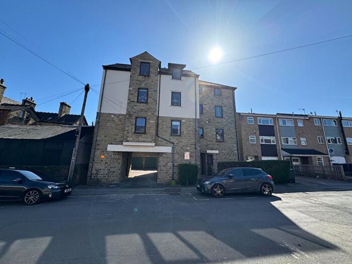 1 Bedroom Flat To Rent In Regent House, Regent Road, Ilkley, West Yorkshire, LS29