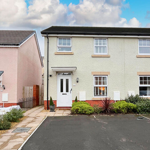 3 Bedroom Semi-Detached House For Sale In Cae Wyndham, Cowbridge, CF71