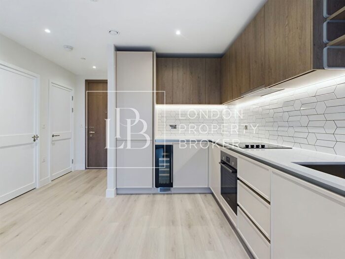 2 Bedroom Flat To Rent In Kidbrooke Village, SE3