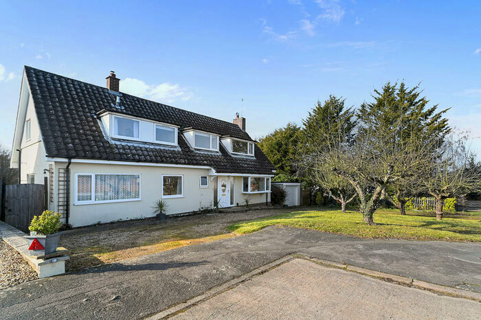 3 Bedroom Detached House For Sale In Park Lane, Bulmer, CO10