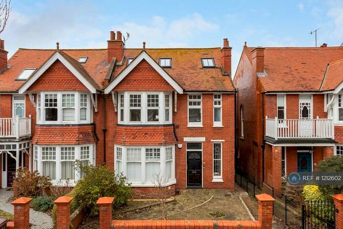 1 Bedroom Flat To Rent In Pembroke Crescent, Hove, BN3