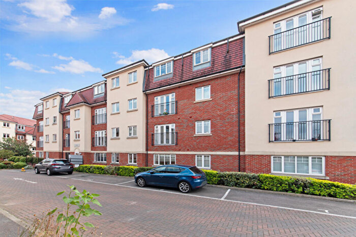 1 Bedroom Apartment For Sale In Field House, , Schoolgate Drive, Morden, SM4
