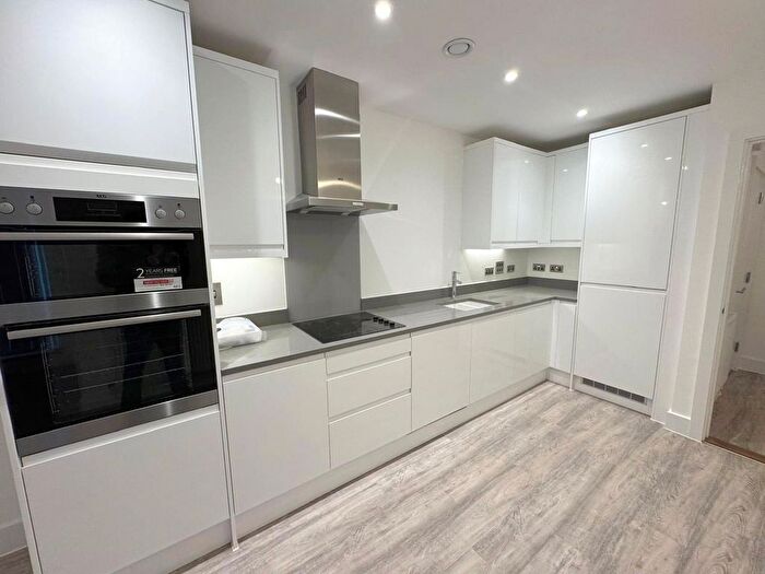 1 Bedroom Flat To Rent In India Way, London, NW7