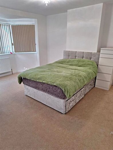 5 Bedroom Property To Rent In Windsor Crescent, Northampton, NN5