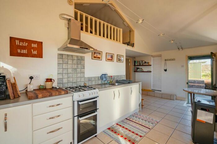 1 Bedroom Property To Rent In Eastington, Lapford, EX17