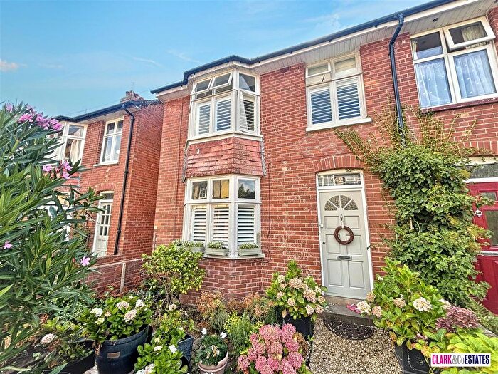 3 Bedroom End Terrace House For Sale In Majorfield Road, Topsham, EX3
