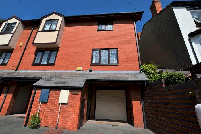 2 Bedroom Property To Rent In Diglis Lane, Worcester, WR5