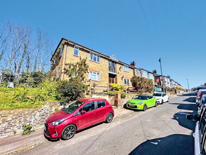 1 Bedroom Studio To Rent In Fulwich Road, Dartford, DA1