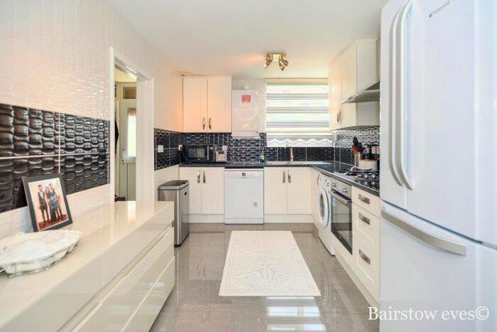 3 Bedroom Property To Rent In Covert Road, Ilford IG6