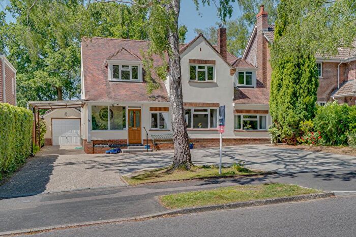 5 Bedroom Detached House For Sale In Randall Road, Hiltingbury, SO53