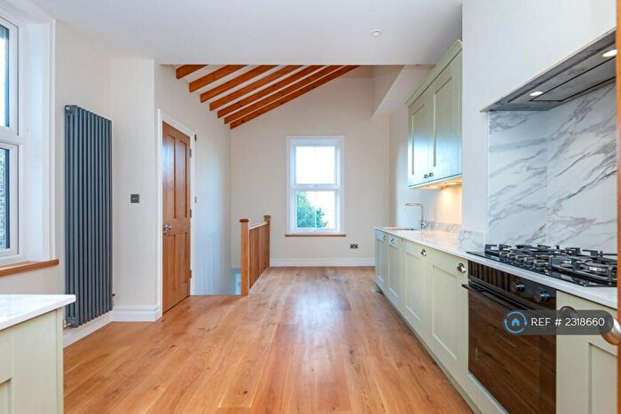 3 Bedroom Maisonette To Rent In Newport Road, London, E10