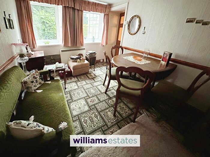 2 Bedroom Character Property For Sale In Ruthin Road, Mold, CH7