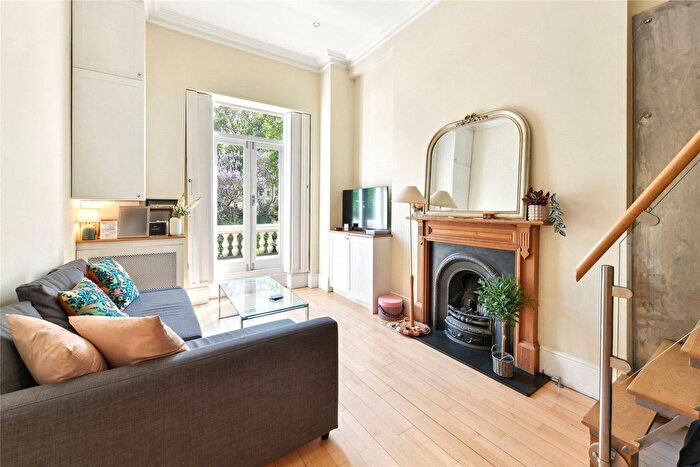 2 Bedroom Flat To Rent In Eccleston Square, London, SW1V