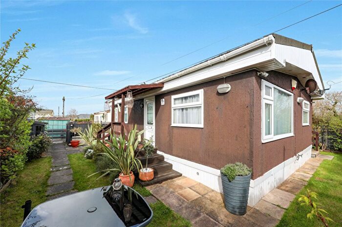 2 Bedroom Park Home For Sale In Mountview Home Park, Landkey Road, Barnstaple, EX32