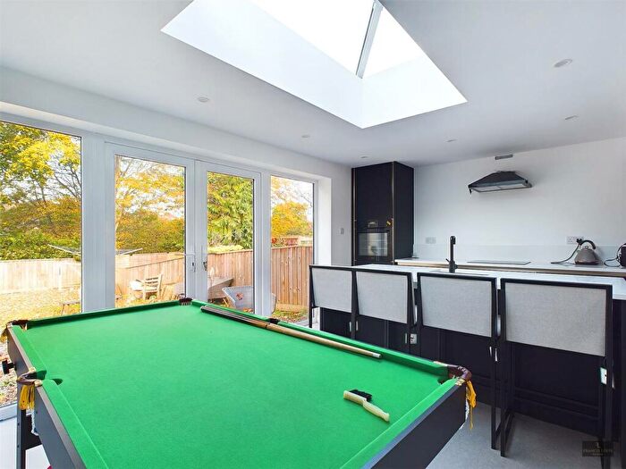 4 Bedroom House To Rent In Grainger Close, Exeter, EX2