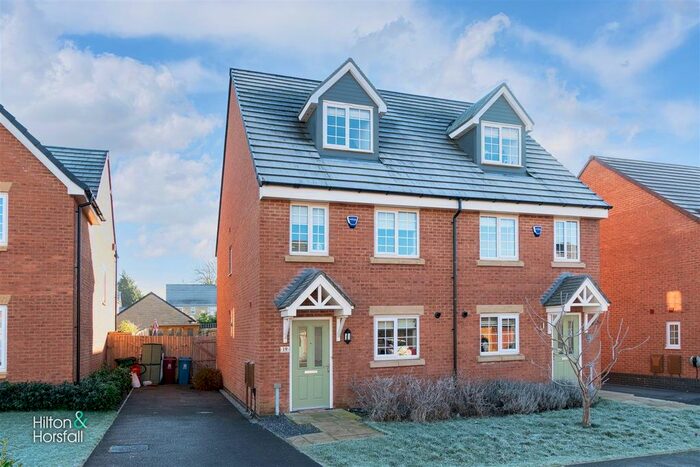 3 Bedroom Semi-Detached House For Sale In Pendleton Avenue, Clitheroe, BB7