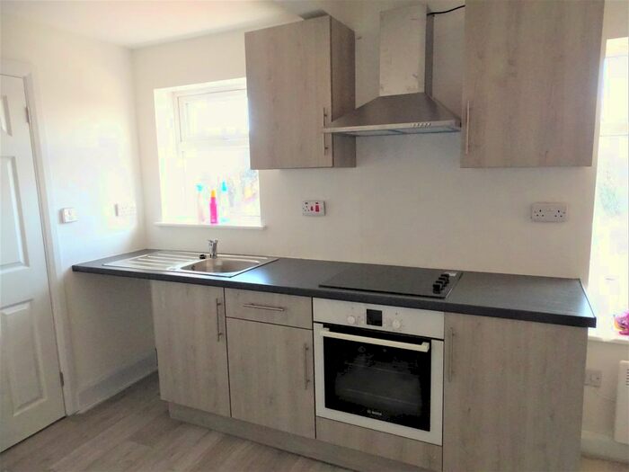 2 Bedroom Flat To Rent In Northcote Avenue, Southall UB1