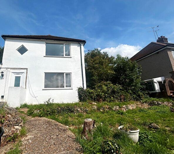 3 Bedroom House To Rent In Caterham On The Hill- £ Rent, Plus £Pcm Set Gas, Electricity And Water Bills, CR3