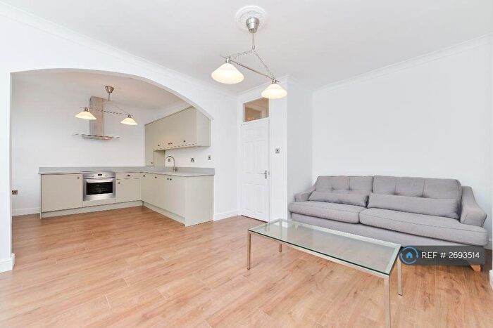 1 Bedroom Flat To Rent In Victoria Park Road, London, E9