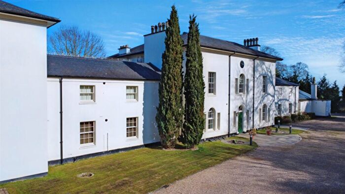 3 Bedroom Flat For Sale In Town Street, Bramcote, Nottingham, NG9