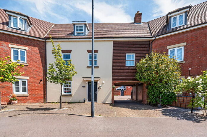 4 Bedroom Terraced House For Sale In Brooklands Avenue, Wixams, MK42