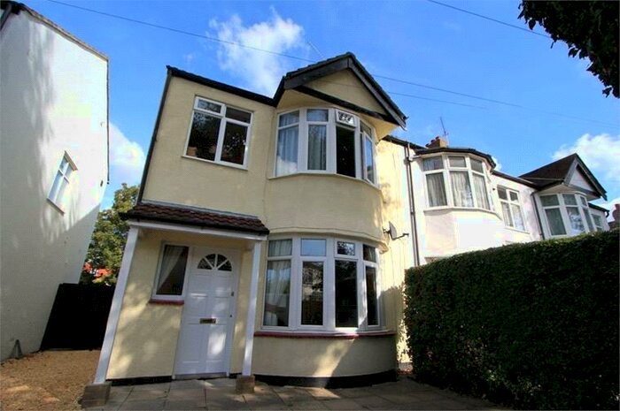3 Bedroom Semi-Detached House To Rent In Manchester Drive, Leigh-on-Sea, Essex, SS9