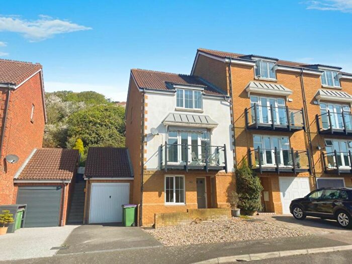 4 Bedroom End Of Terrace House To Rent In Alexandra Corniche, Hythe, CT21