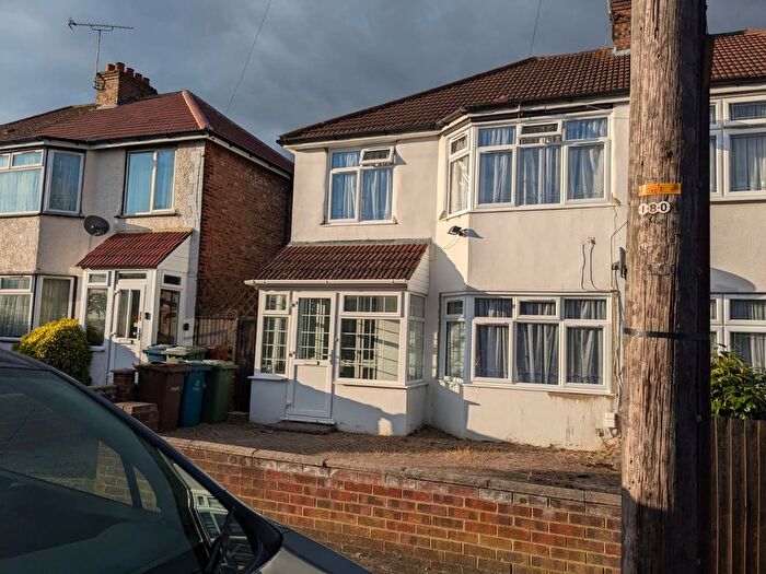 4 Bedroom Semi-Detached House To Rent In Francis Road, Harrow London, HA1