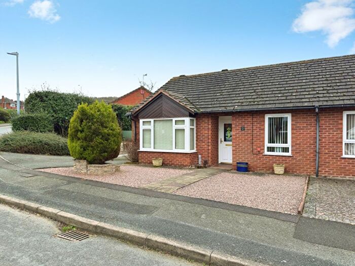 2 Bedroom Semi Detached Bungalow For Sale In Carvers Close, Wellington, Telford, Shropshire, TF1