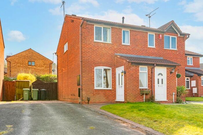 2 Bedroom Semi-Detached House To Rent In Perivale Way, Amblecote, Stourbridge, DY8