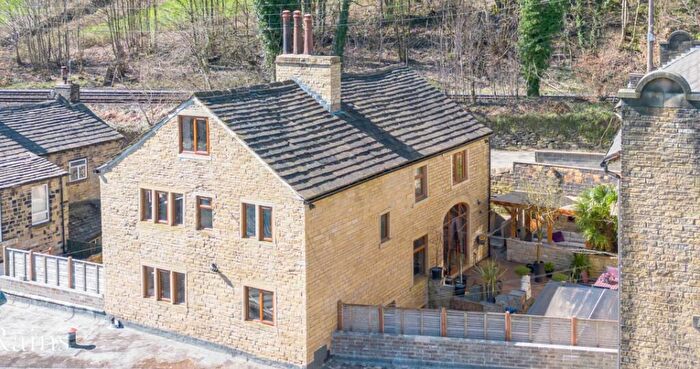 4 Bedroom Detached House For Sale In Ellen Holme Cottages, Luddendenfoot, Halifax, West Yorkshire, HX2