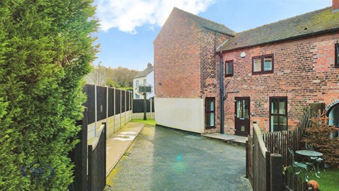 3 Bedroom End Terrace House For Sale In High Street, Halmer End, Stoke-On-Trent, ST7